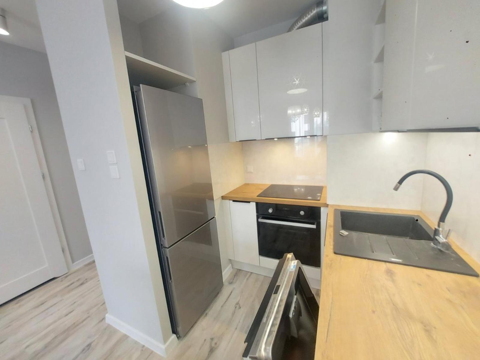 Lux 2 Pokojowe In Z Bezplatnym Podziemnym Parkingem * Warsaw