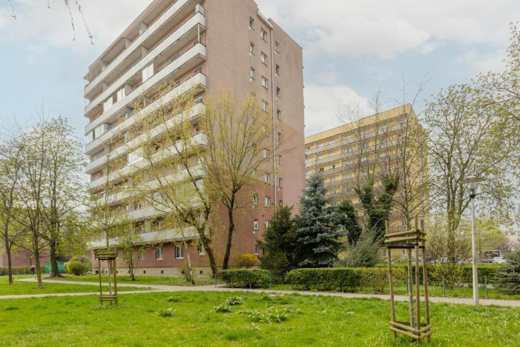 Wola Oasis - Cosy Near Metro Station