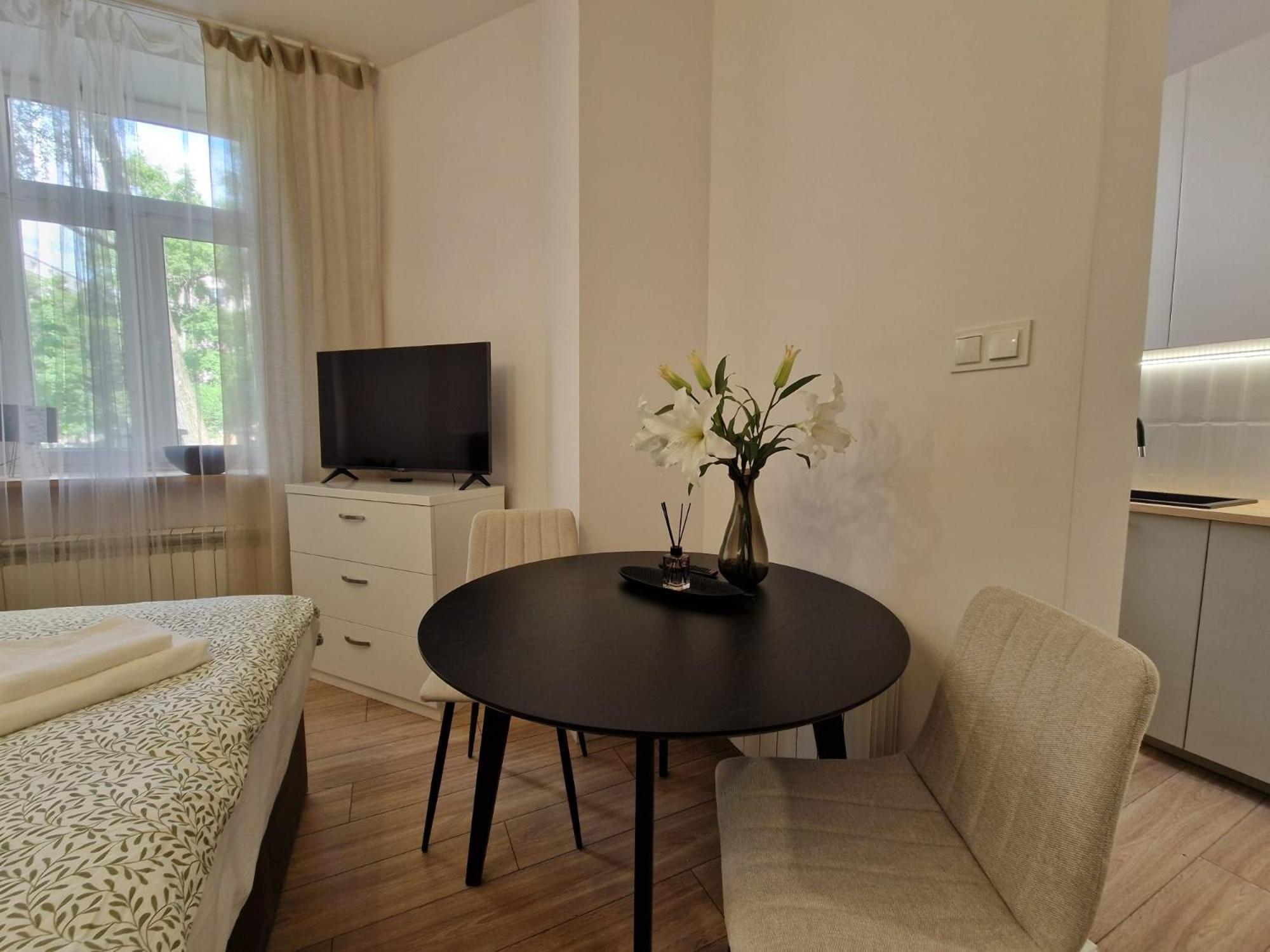 Apartment Kr Ogrodowa Studio Warsaw