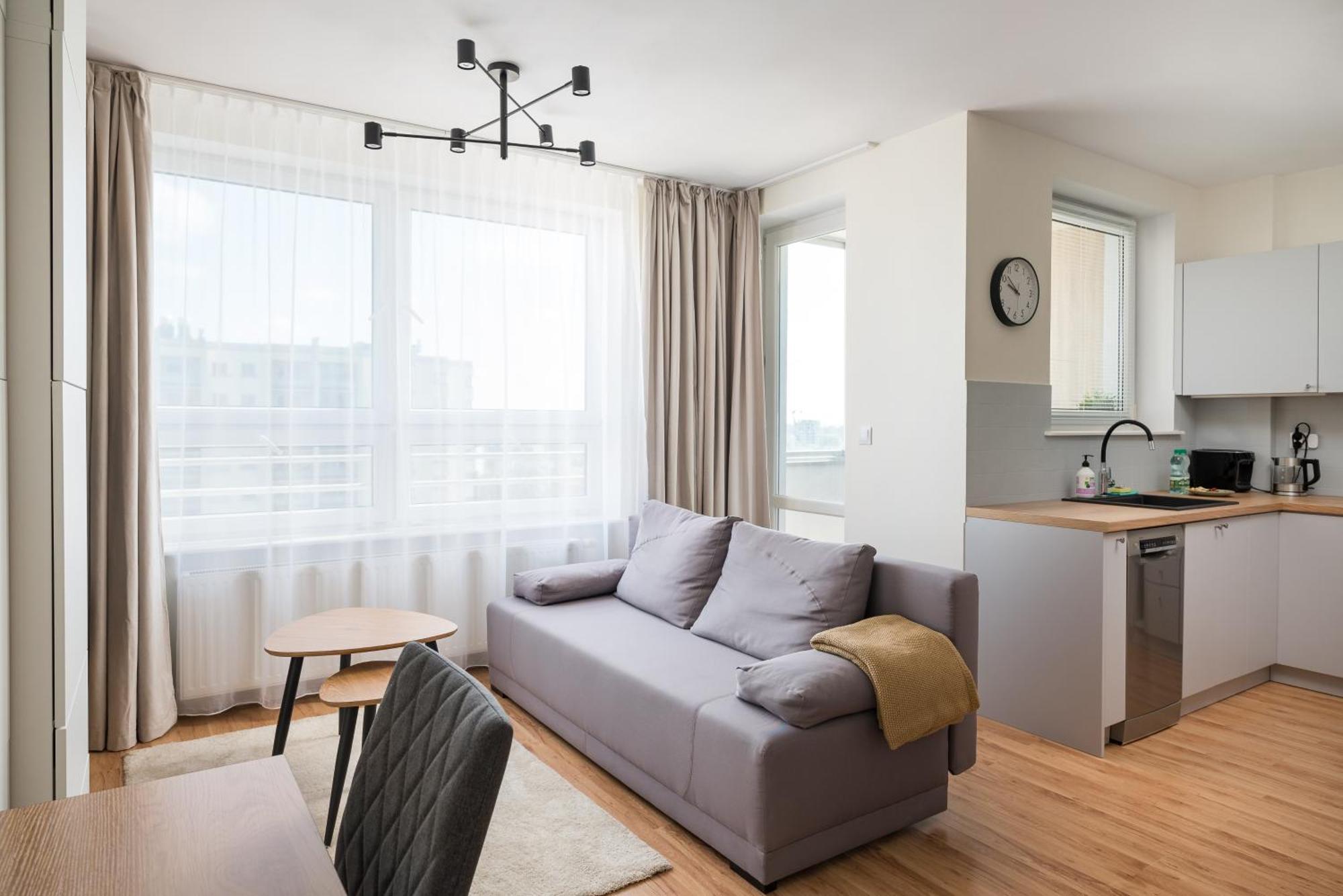 Metro Stoklosy Comfort Apartament *