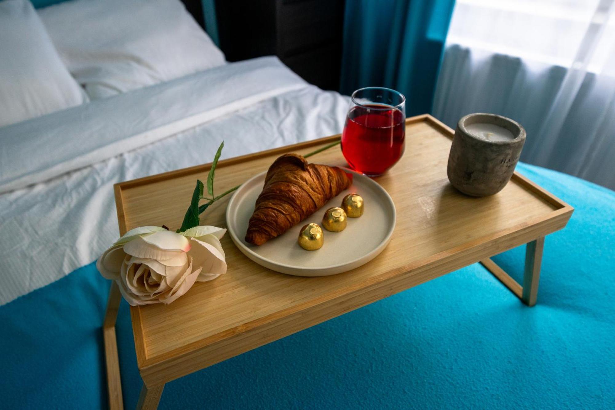 Wola - Balcony, Bus&tram Nearby - By Rentujemy Apartamento