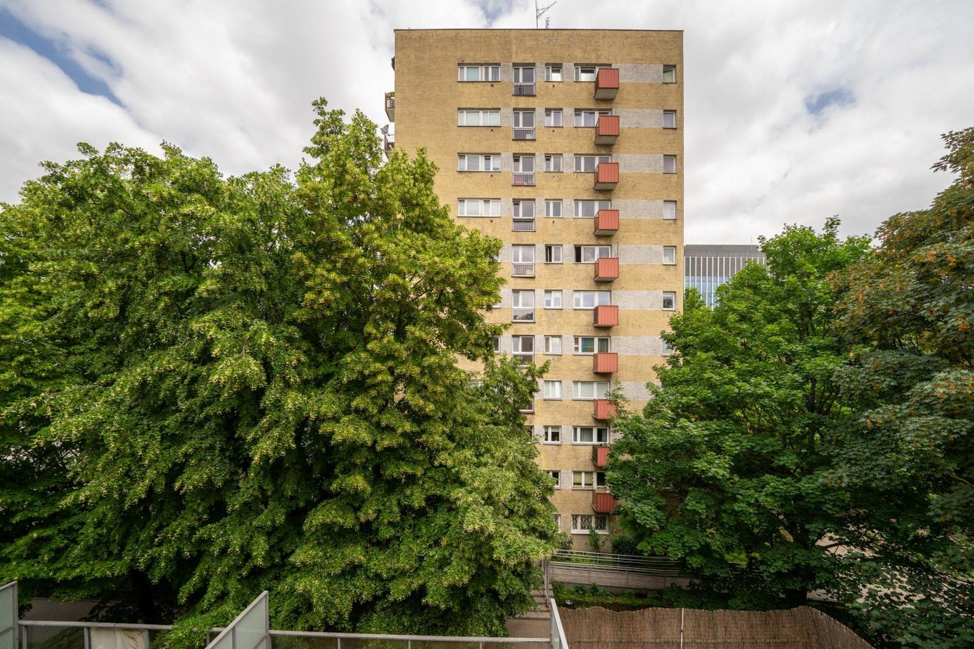 Apartamento Wola - Balcony, Bus&tram Nearby - By Rentujemy Varsóvia