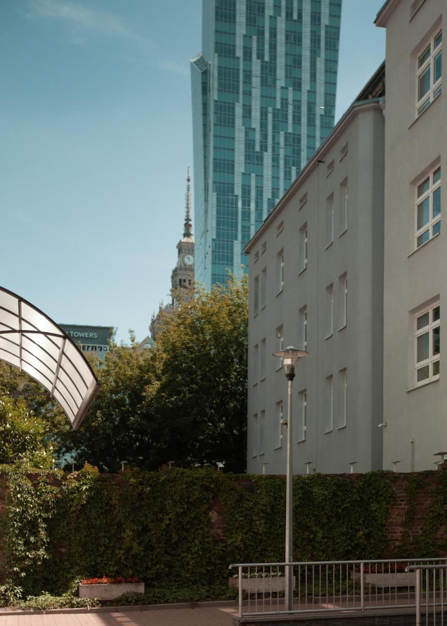 Komfortowy W Scislym Centrum Warszawy Comfortable In The Very Center Of Apartment