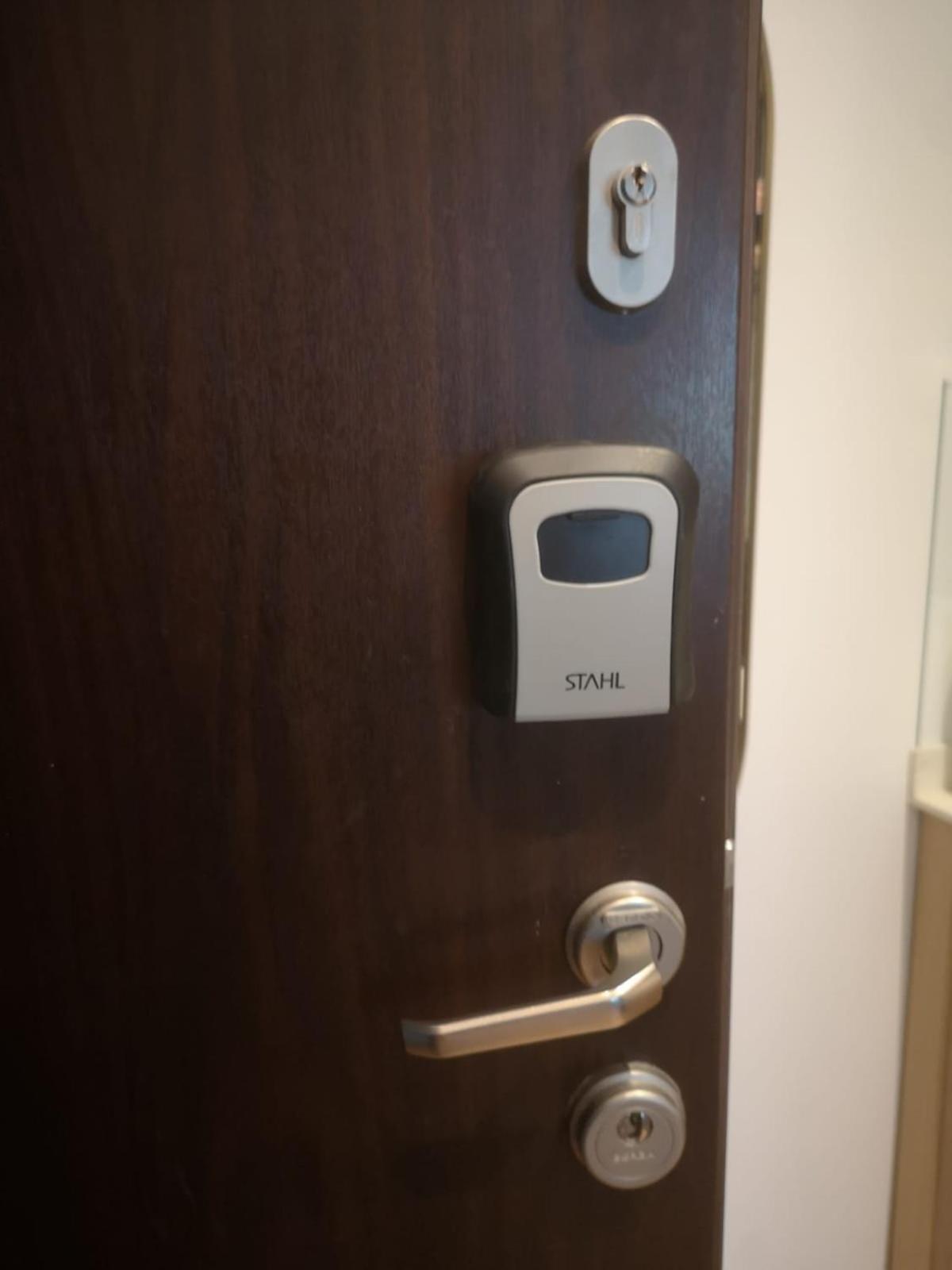Komfortowy W Scislym Centrum Warszawy Comfortable In The Very Center Of Apartment Warsaw