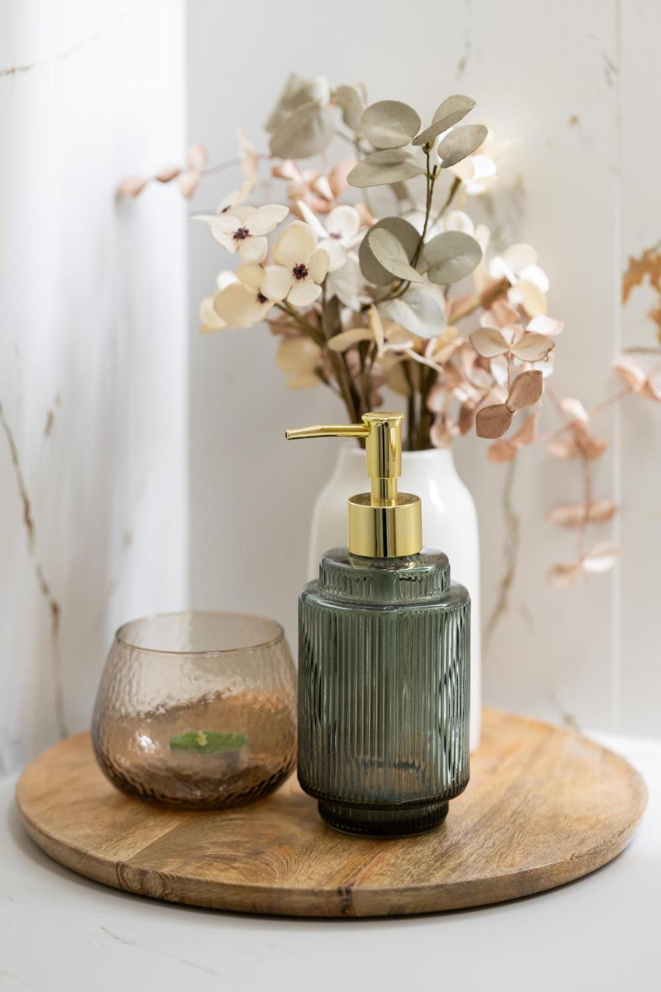 Elegant Grojecka In By Renters Apartment