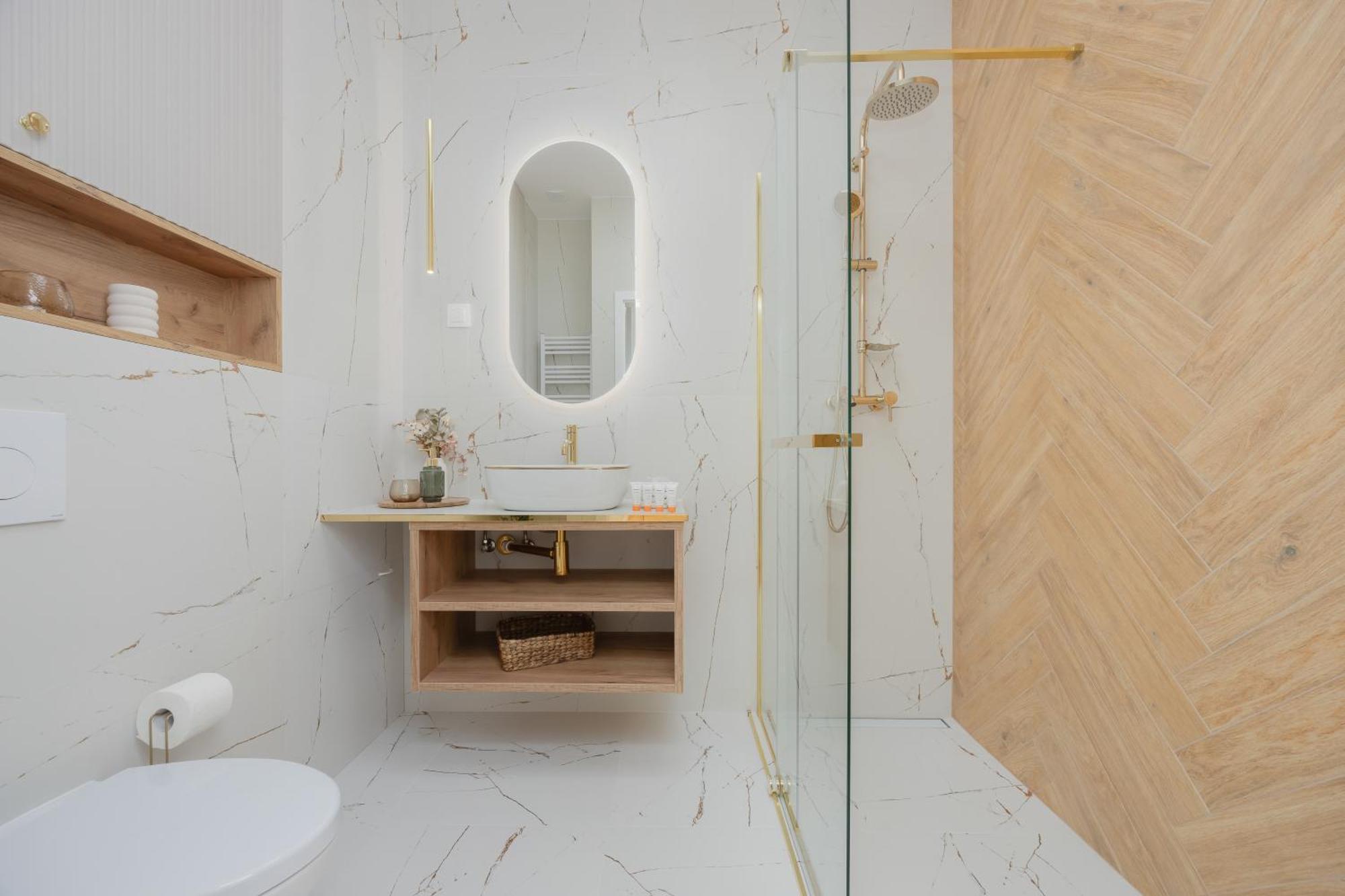 Apartment Elegant Grojecka In By Renters