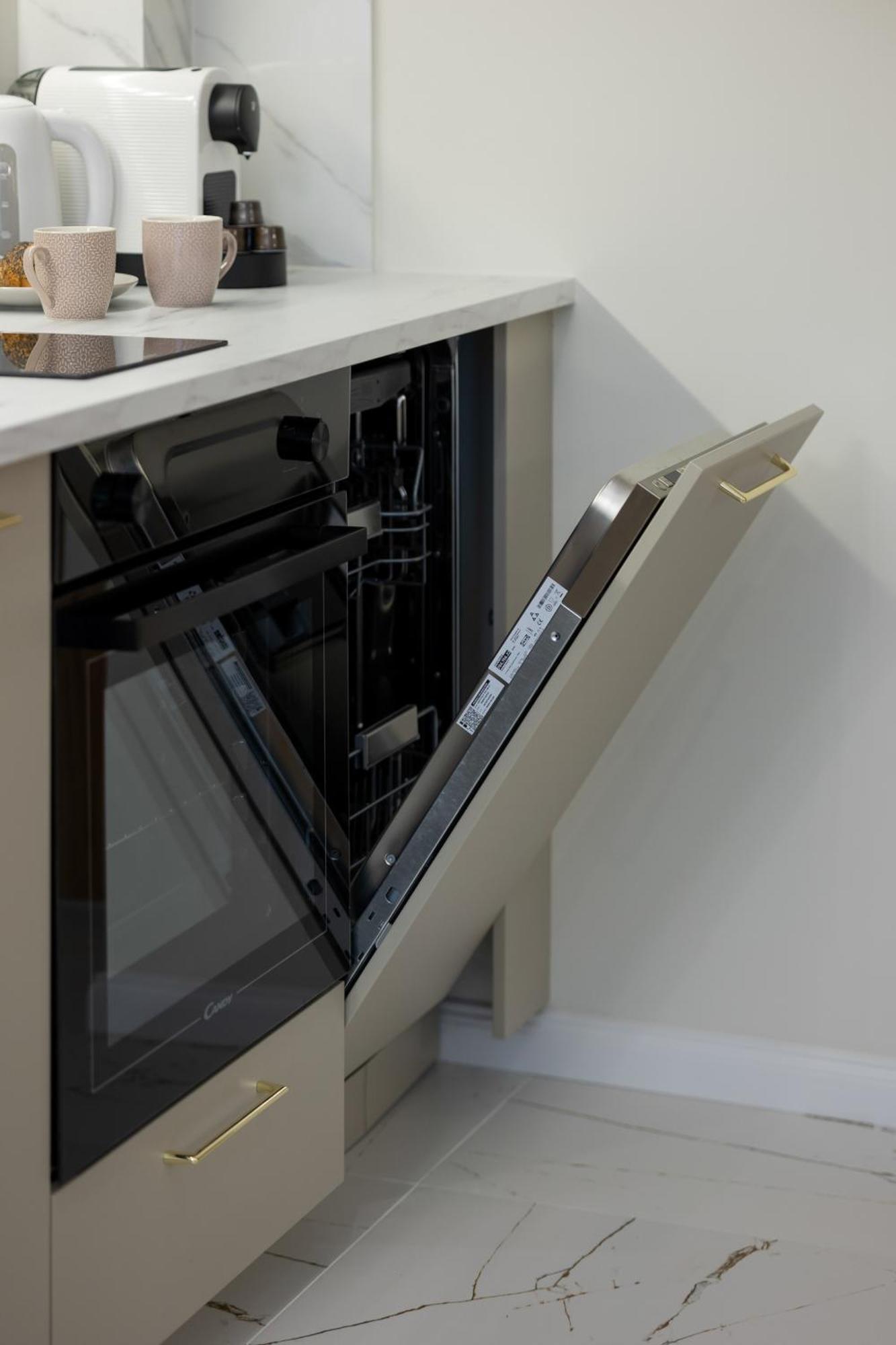 Elegant Grojecka In By Renters * Warsaw