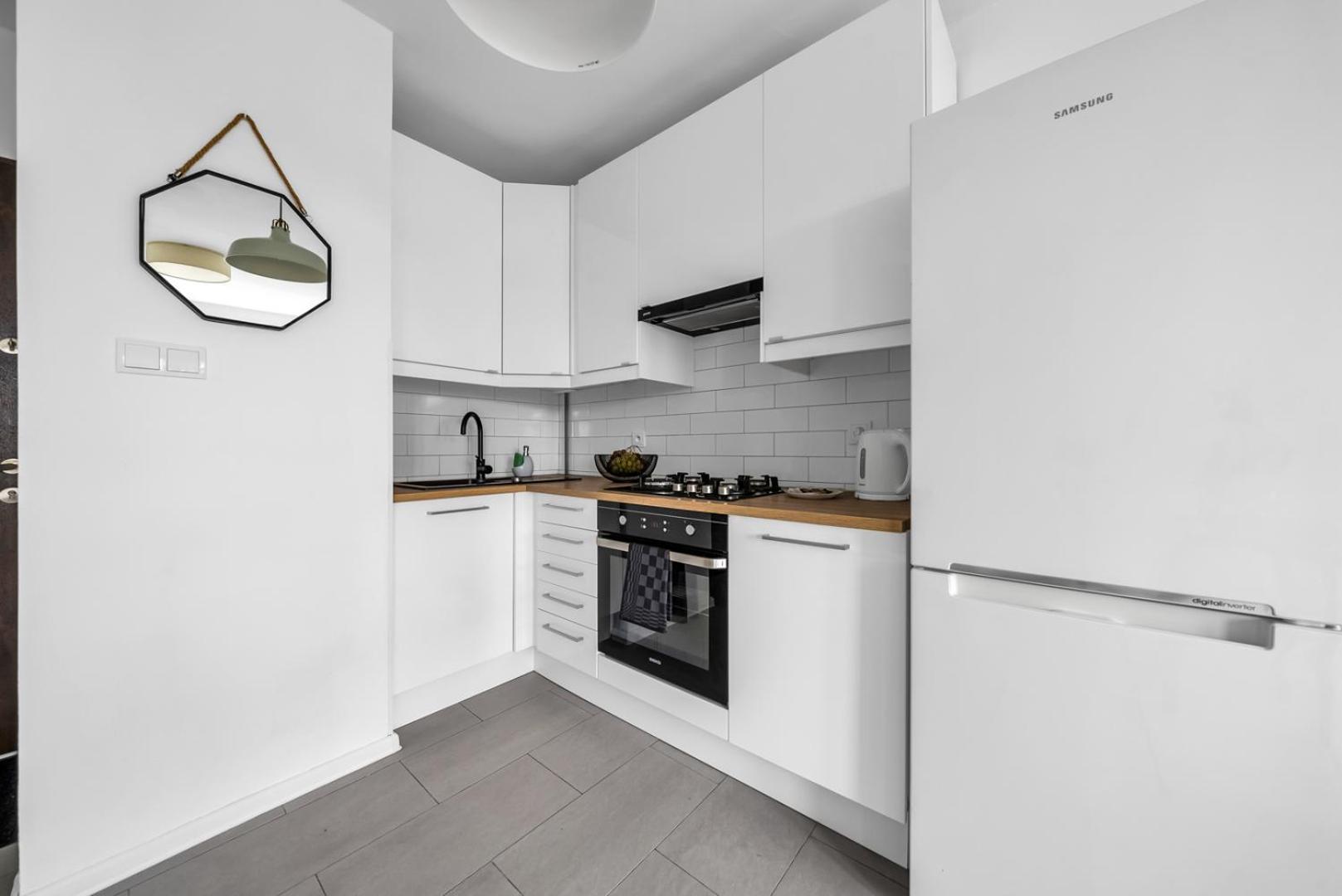 Apartment Powisle - 8th Floor With Balcony - By Rentujemy Warschau