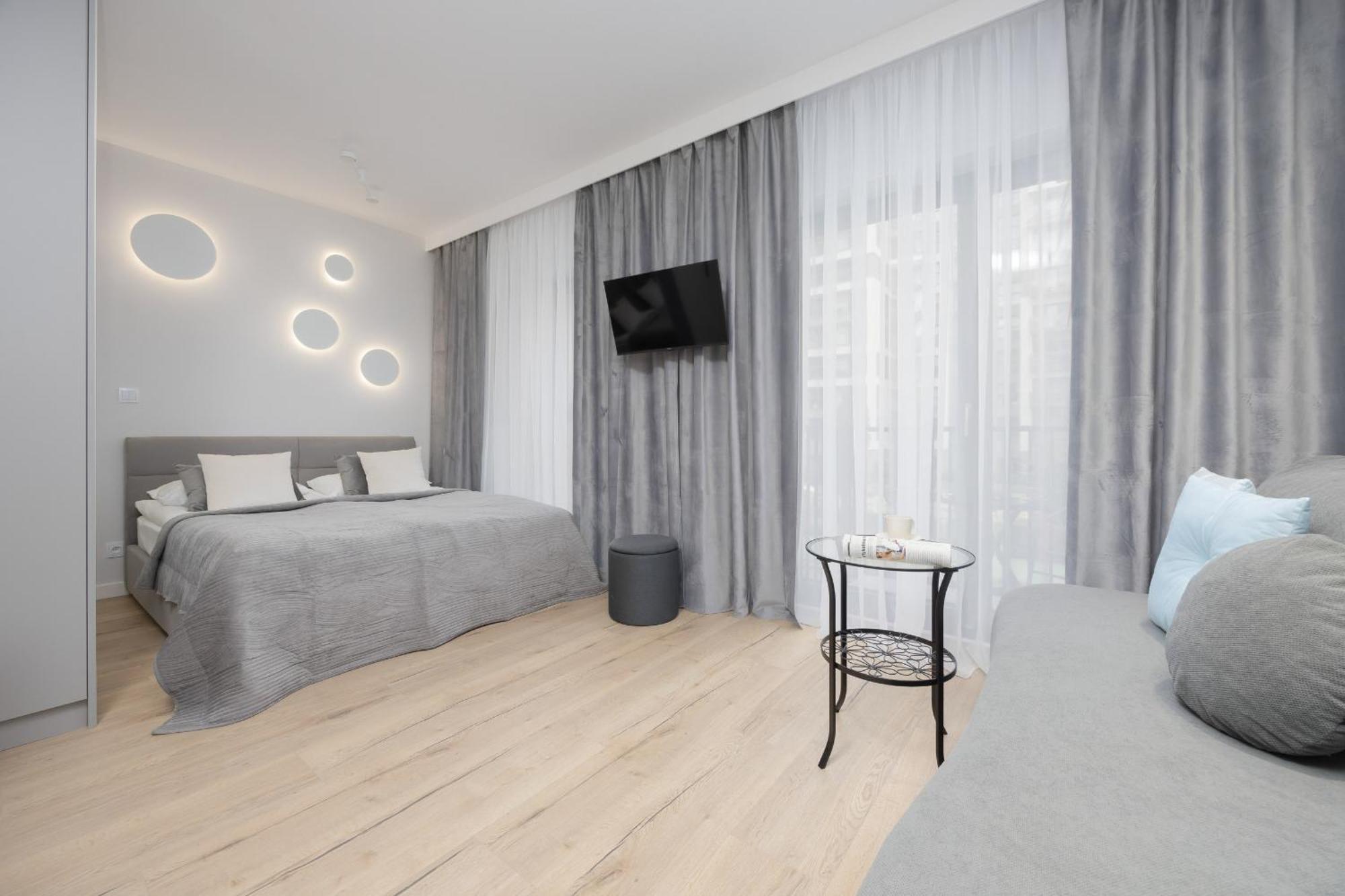 Apartment Wyjatkowe Studia W Warszawie By Renters Warsaw