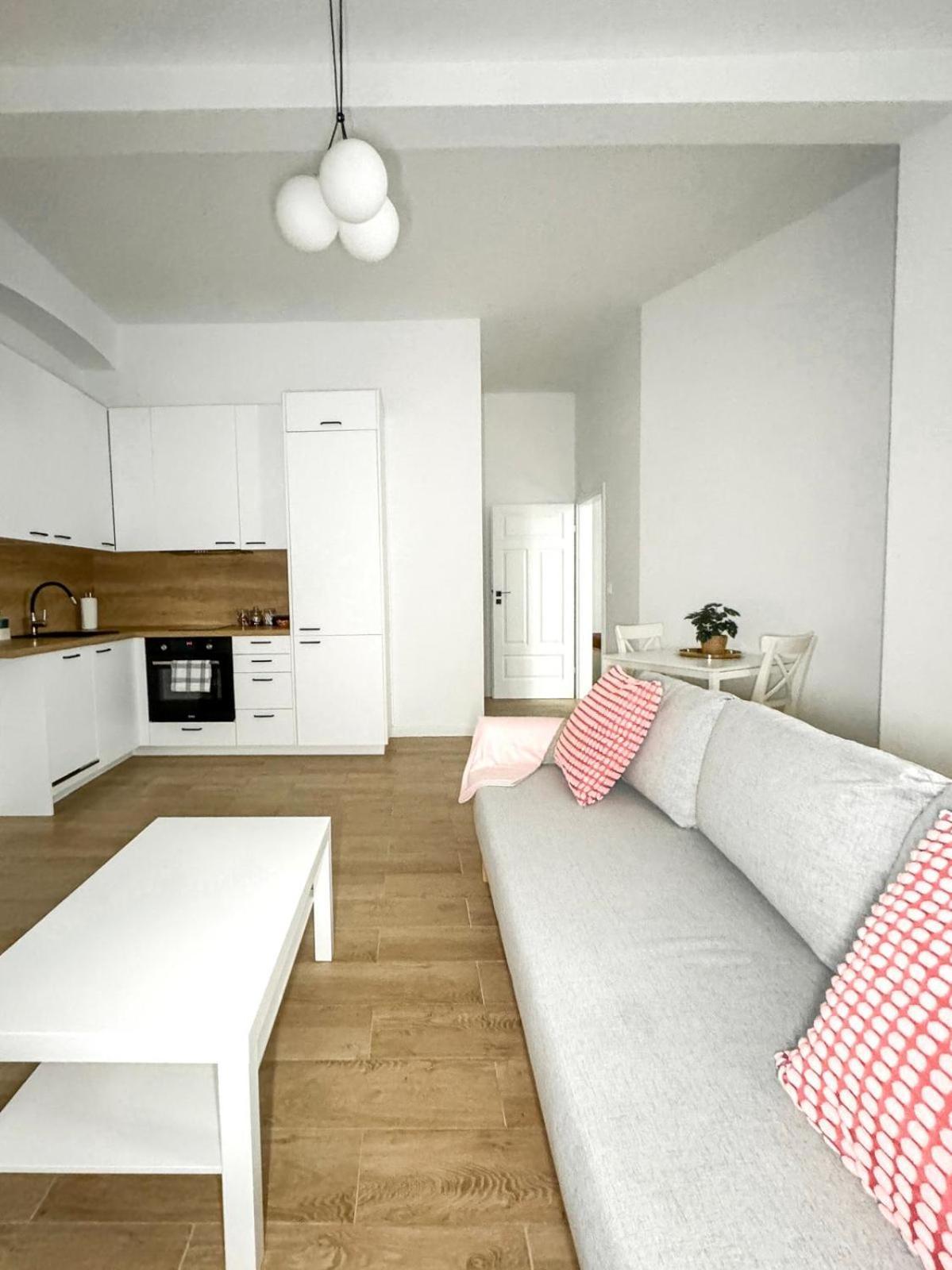Apartamento Luxury Design - Poznanska Center