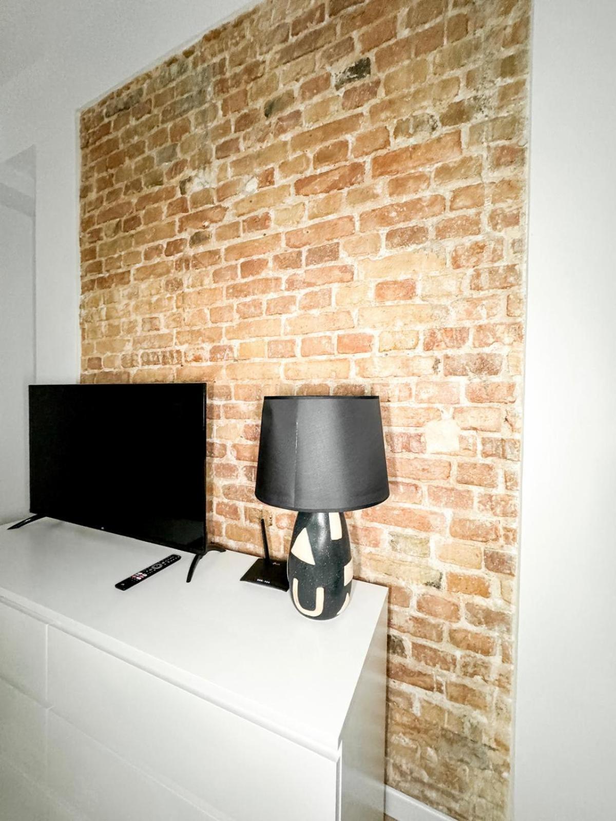 Apartamento Luxury Design - Poznanska Center *
