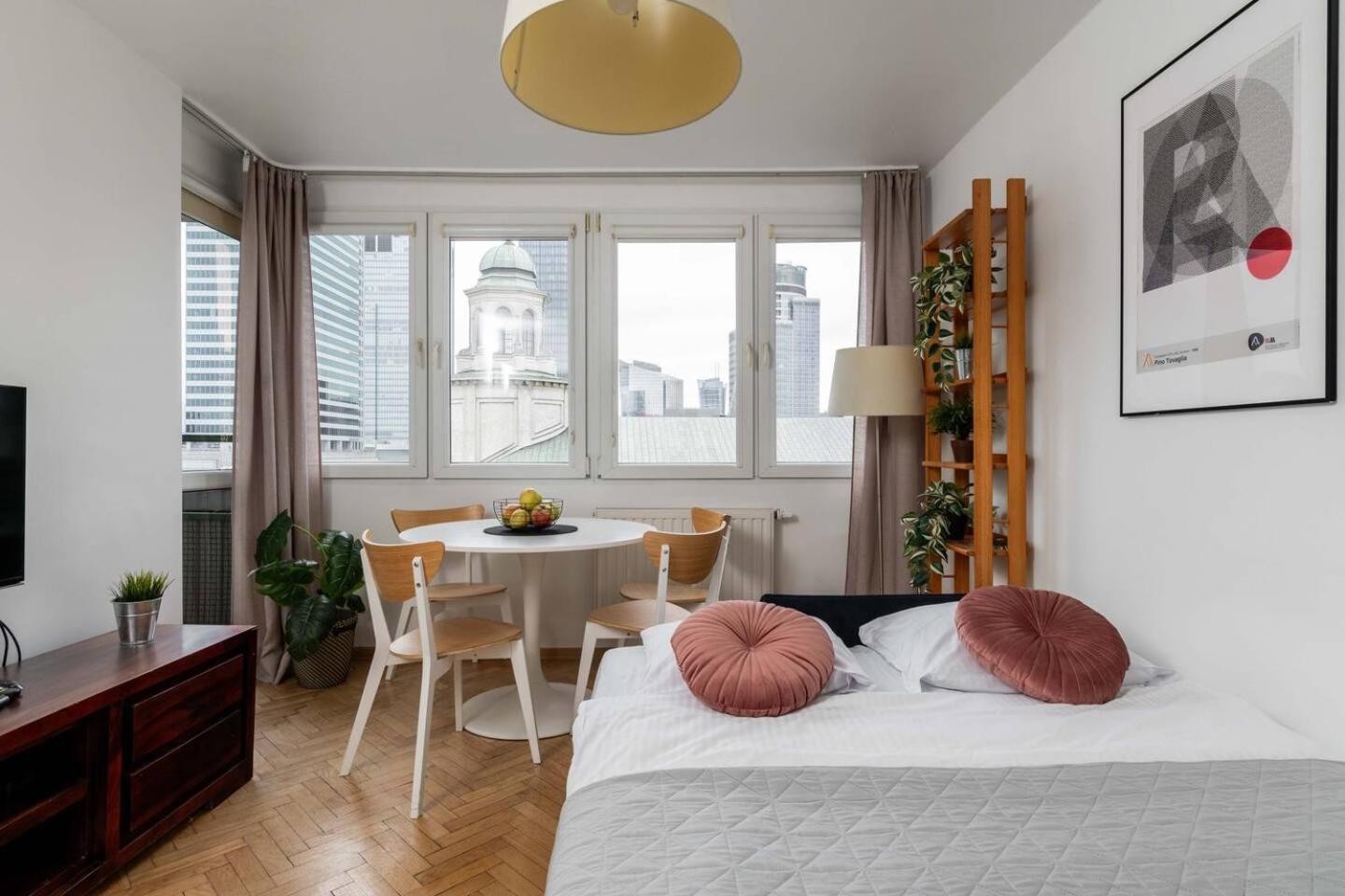 Bluebird Center Fantastic View Apartment Warsaw