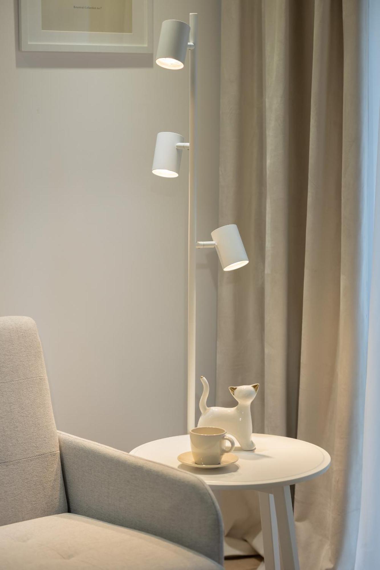 Apartment Wyjatkowe Studia W Warszawie By Renters Warsaw
