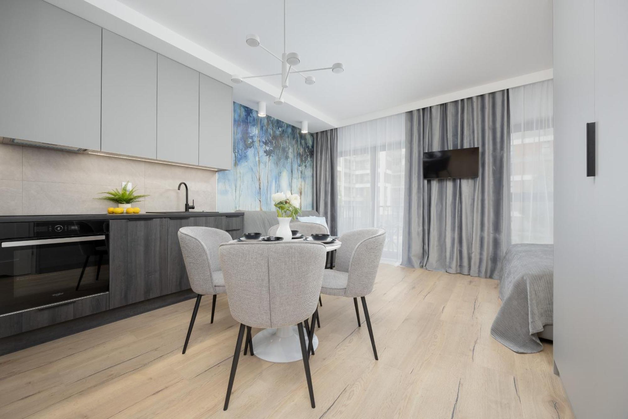 Wyjatkowe Studia W Warszawie By Renters * Warsaw