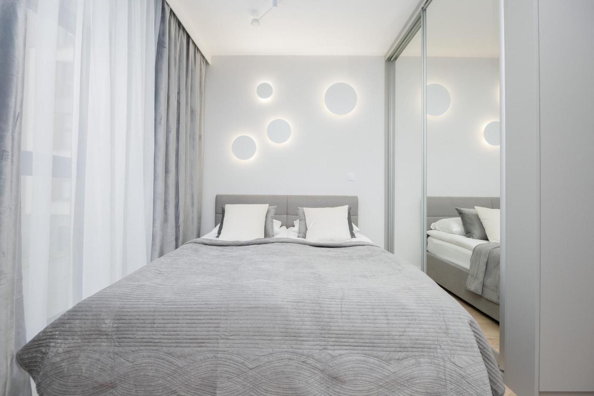 Apartment Wyjatkowe Studia W Warszawie By Renters