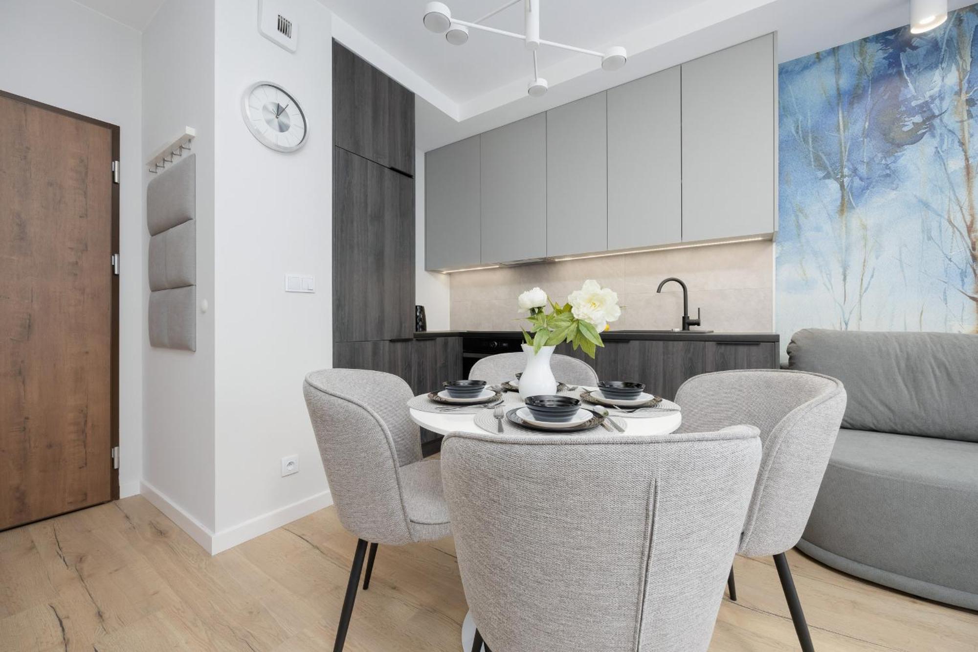 Wyjatkowe Studia W Warszawie By Renters Apartment Warsaw