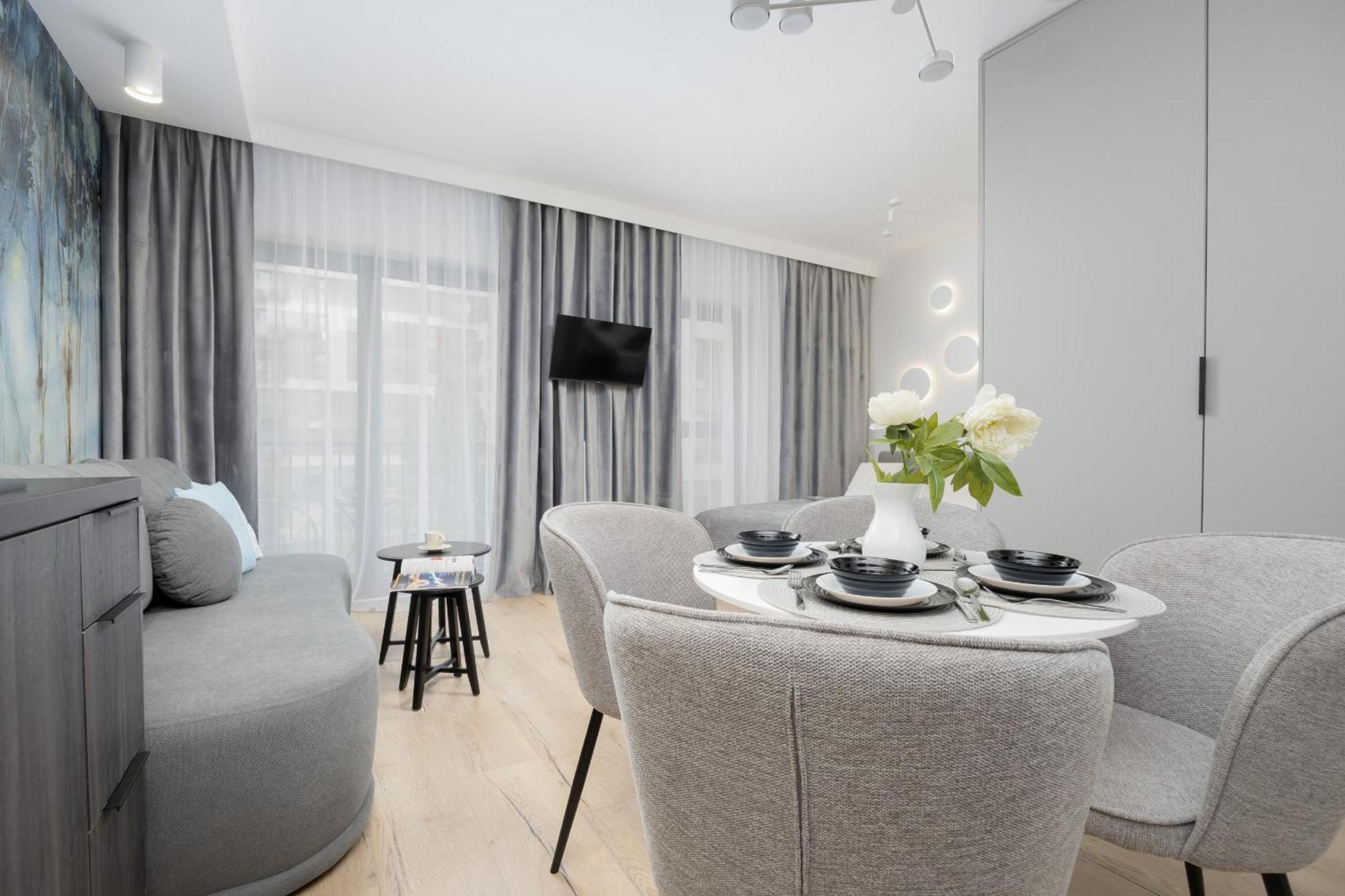 Wyjatkowe Studia W Warszawie By Renters Apartment *