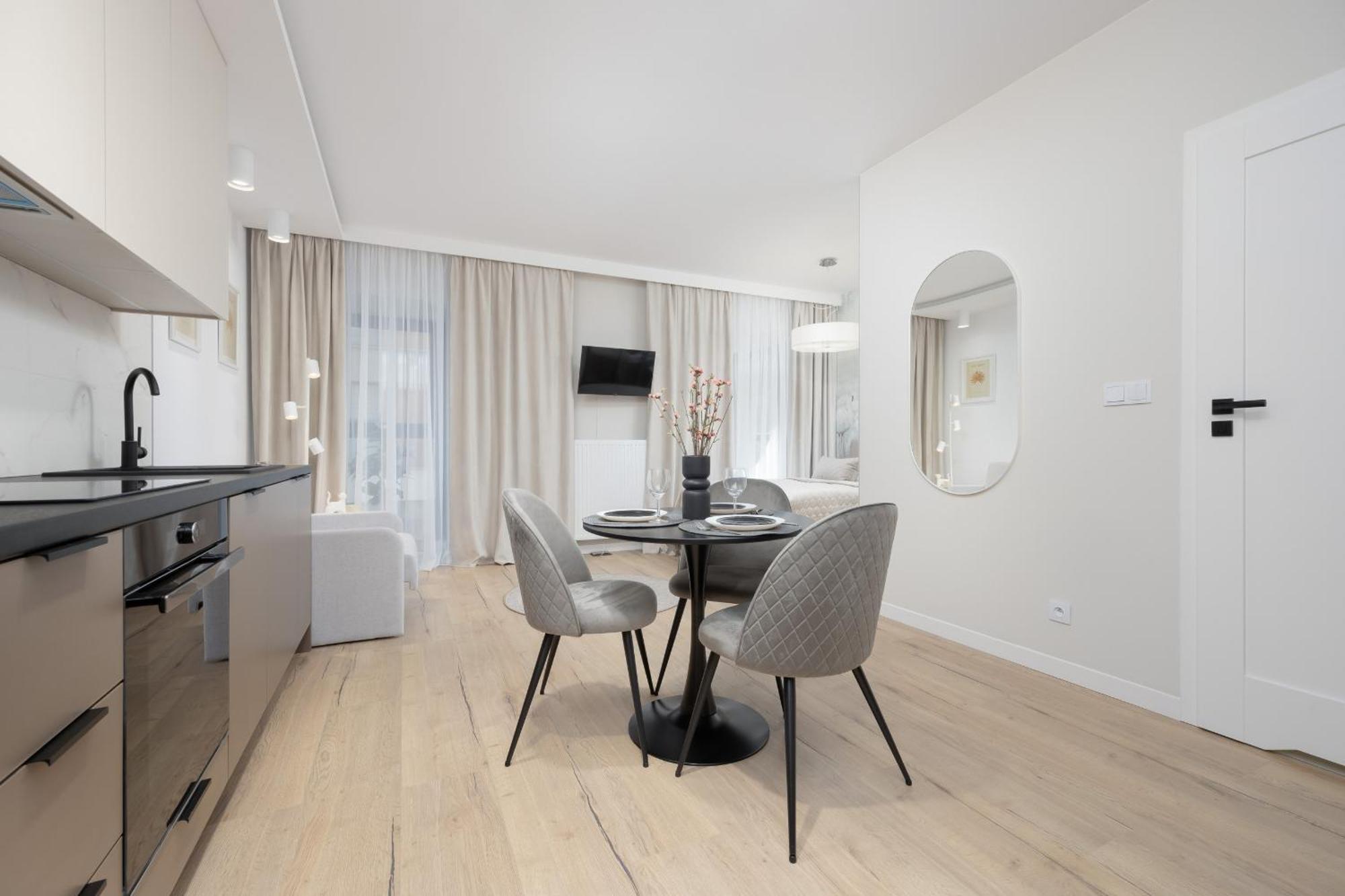 Apartment Wyjatkowe Studia W Warszawie By Renters *