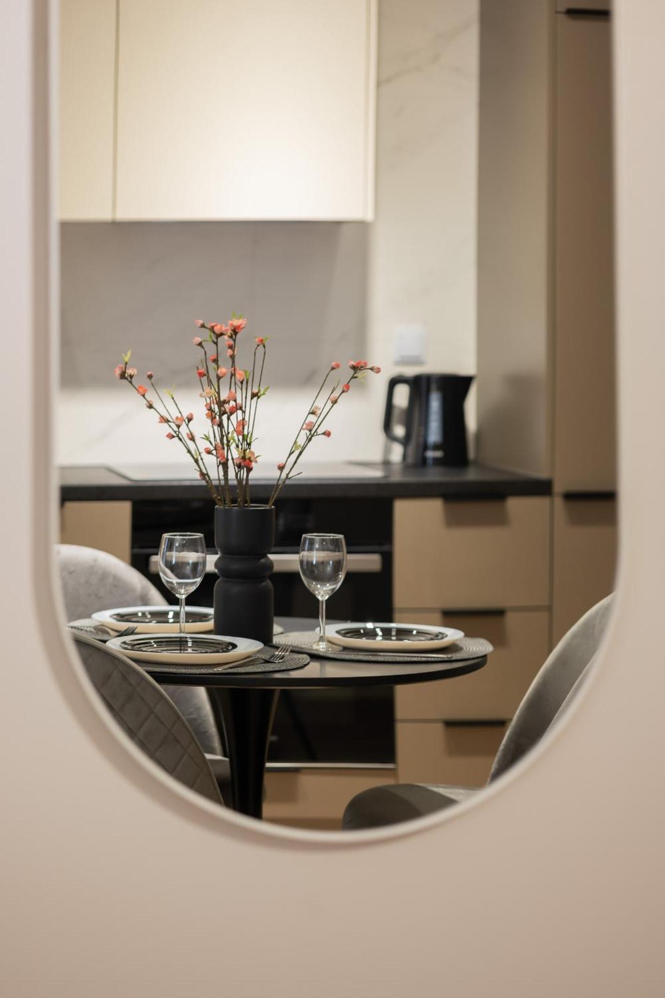 Apartment Wyjatkowe Studia W Warszawie By Renters Warsaw