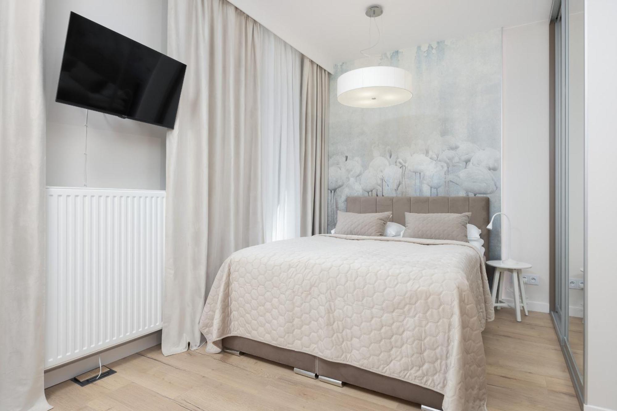 Wyjatkowe Studia W Warszawie By Renters Apartment