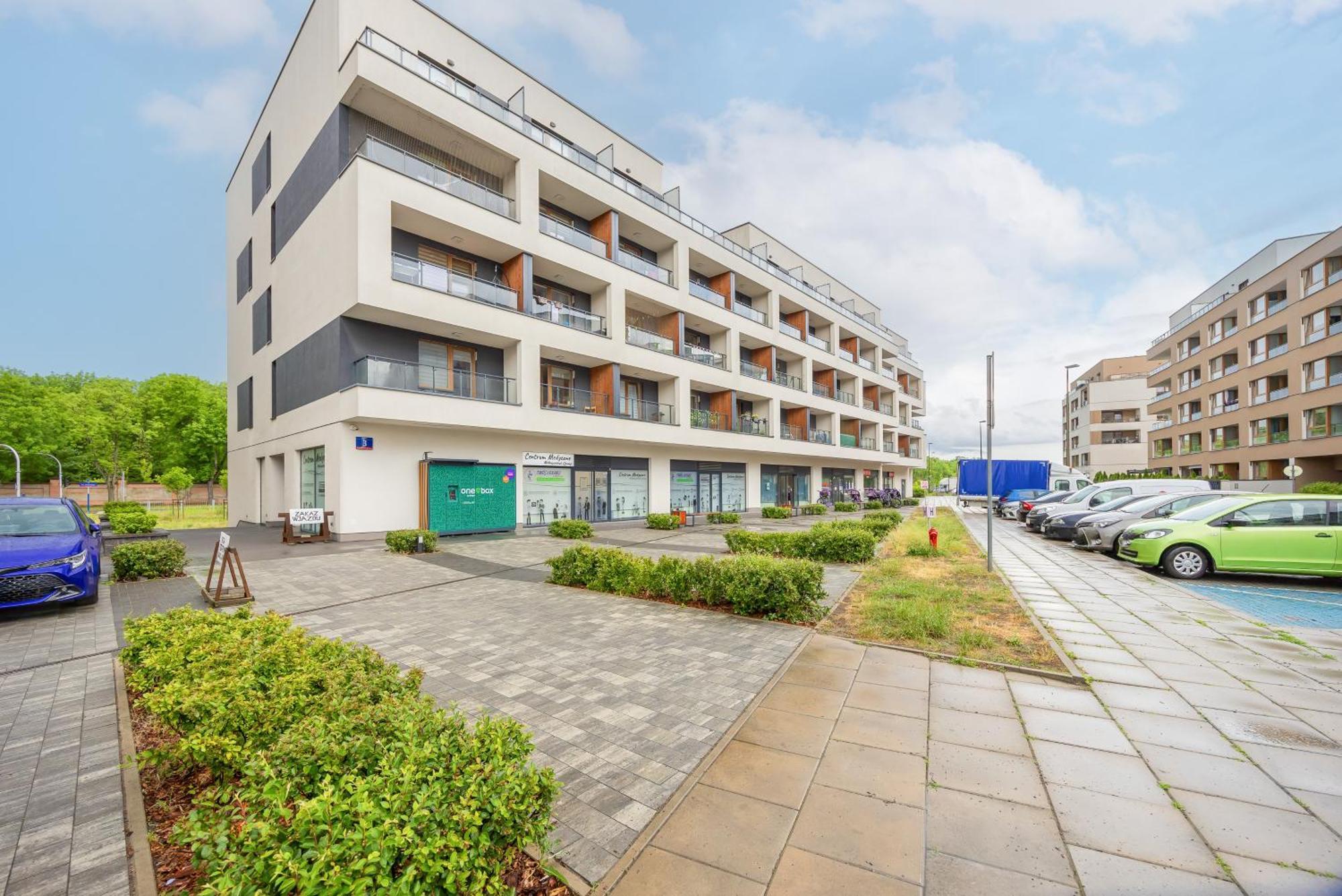 Piekne Z Balkonem Dla 2 Osob W Warszawie By Renters Apartment Warsaw