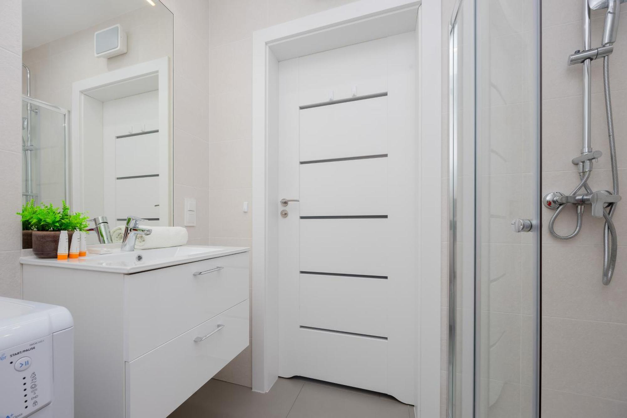 Piekne Z Balkonem Dla 2 Osob W Warszawie By Renters * Warsaw