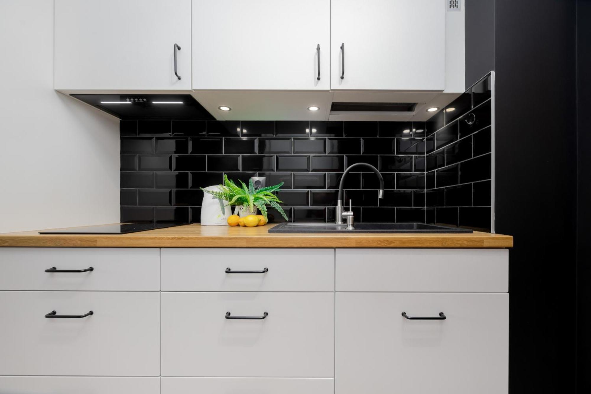 Piekne Z Balkonem Dla 2 Osob W Warszawie By Renters Apartment *
