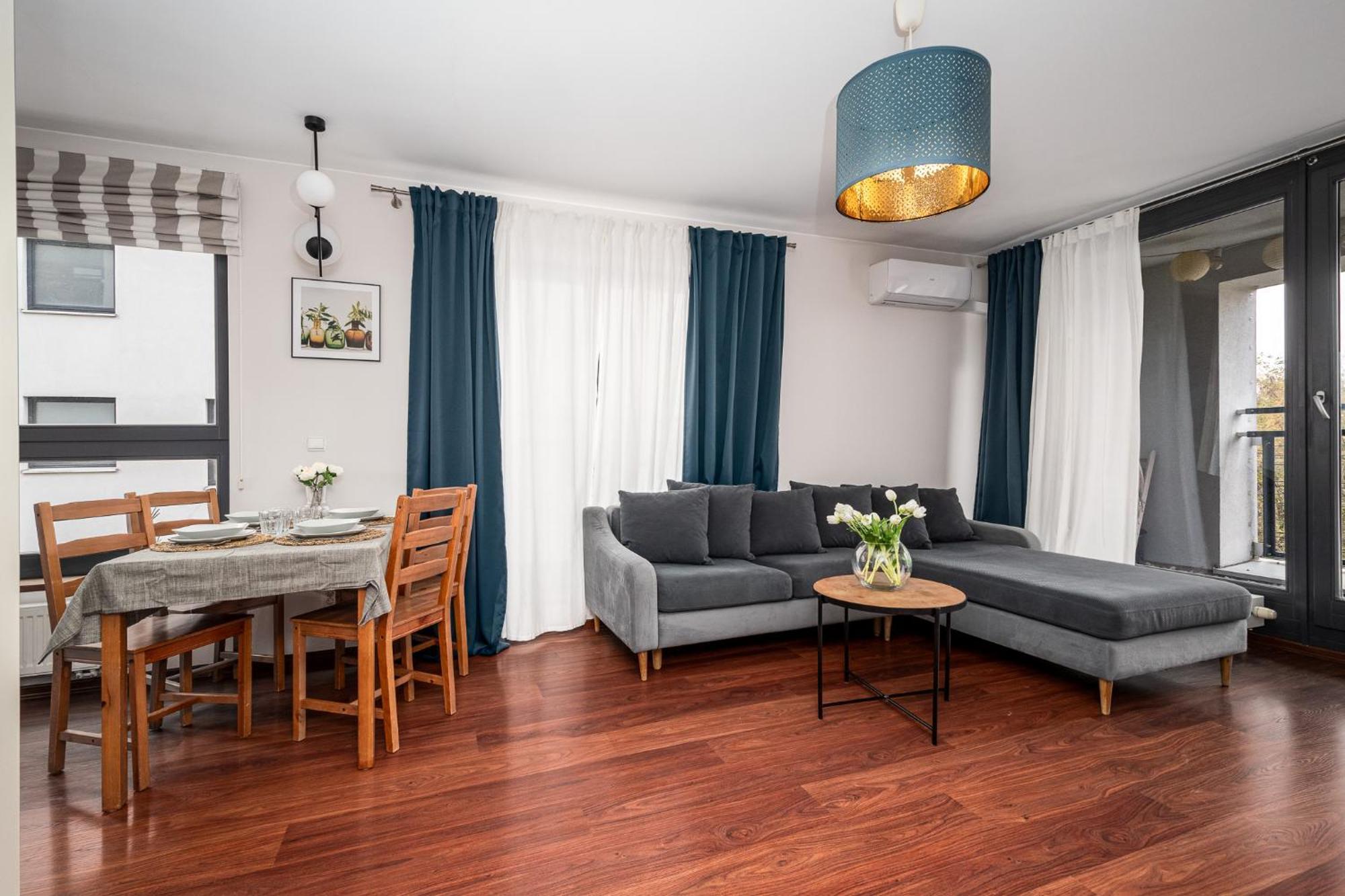 Gorczewska 181 Free Garage By Perfect Warsaw
