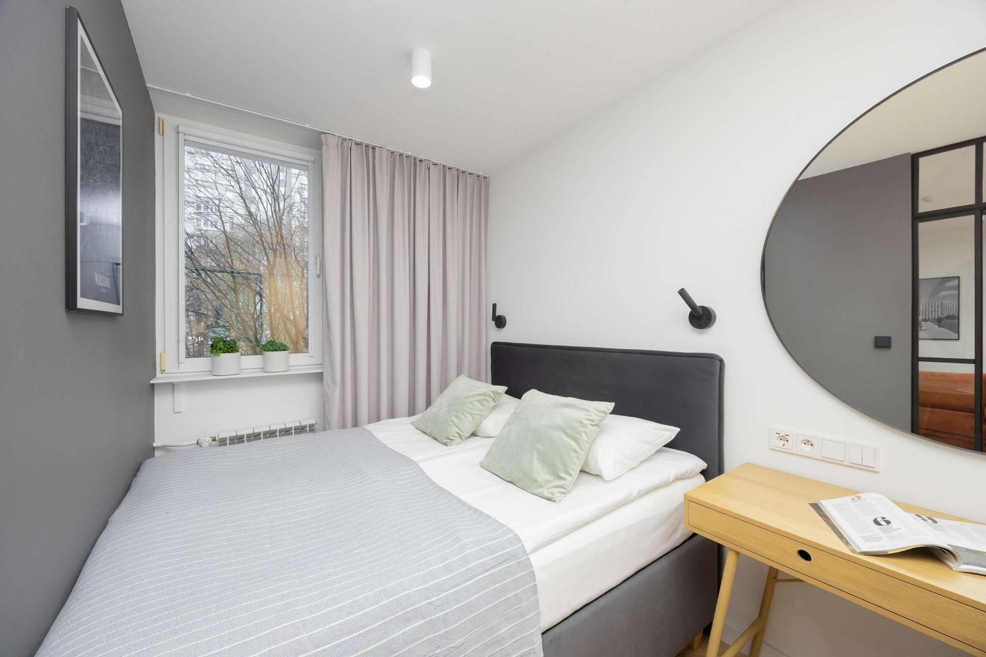 Grzybowska Modern In The Center Of By Renters Apartment *