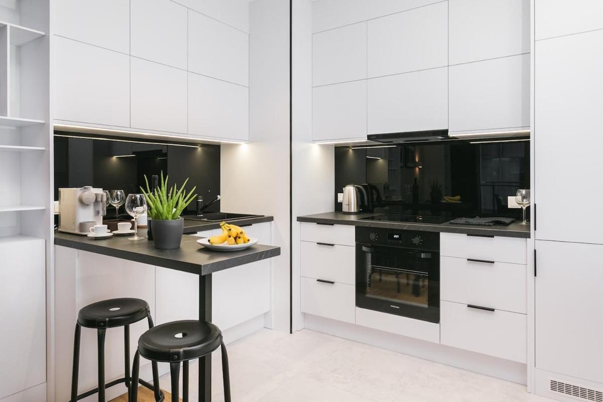 Urban Chic - Mennica - One Bedroom -citycenter&140 Apartment