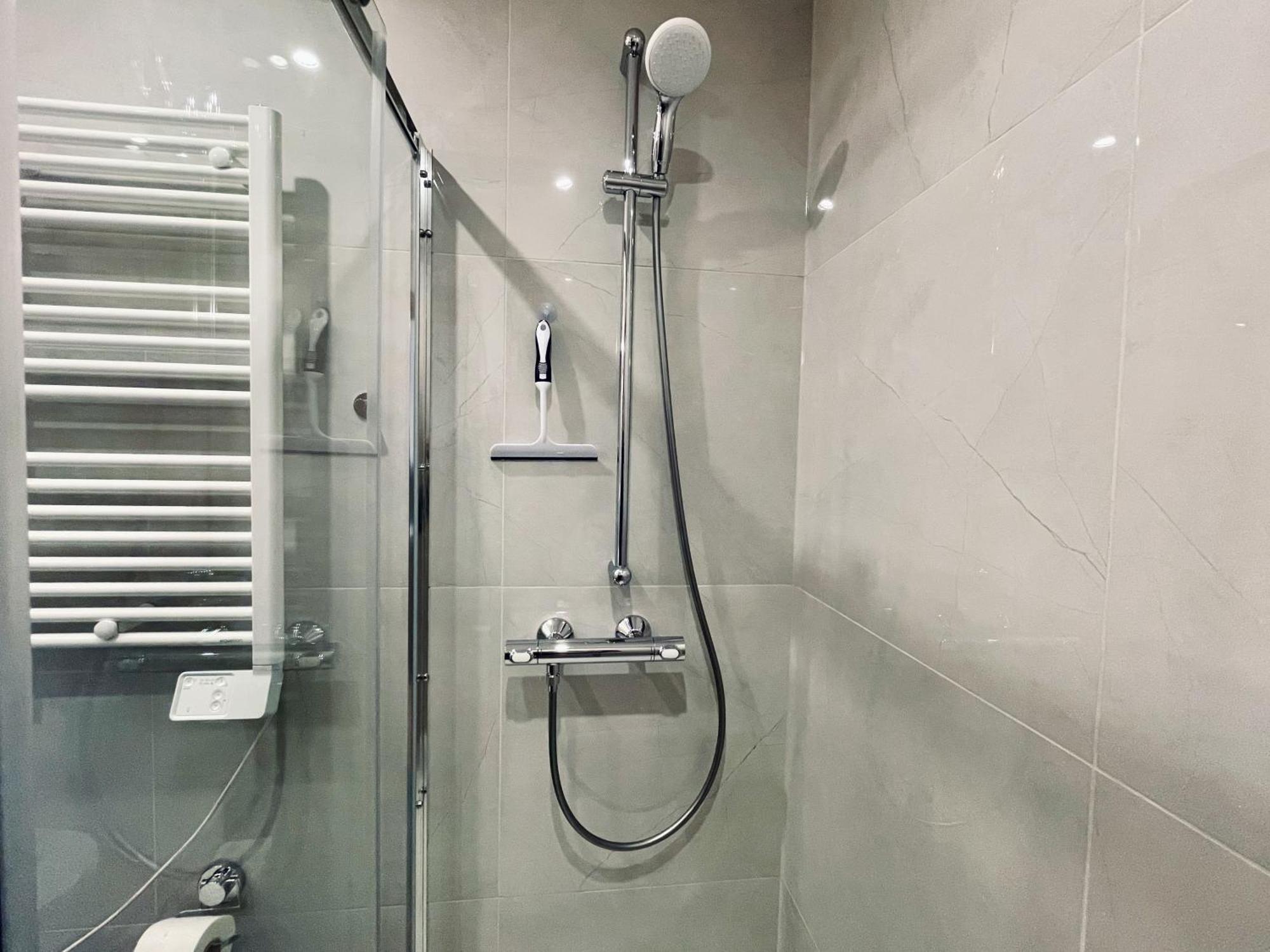 Apartment Beautiful In Mokotow Near Krolikarnia Park 2 Warsaw