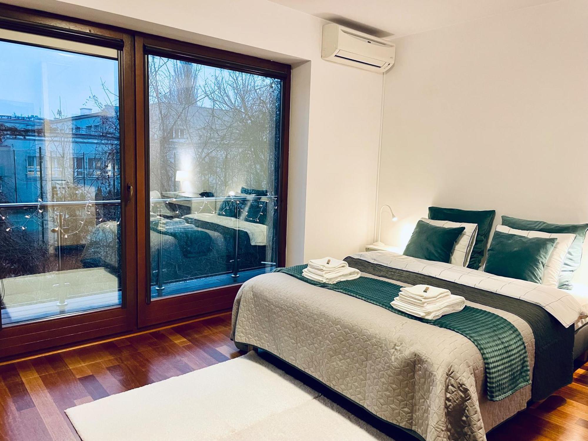 Apartment Beautiful In Mokotow Near Krolikarnia Park 2