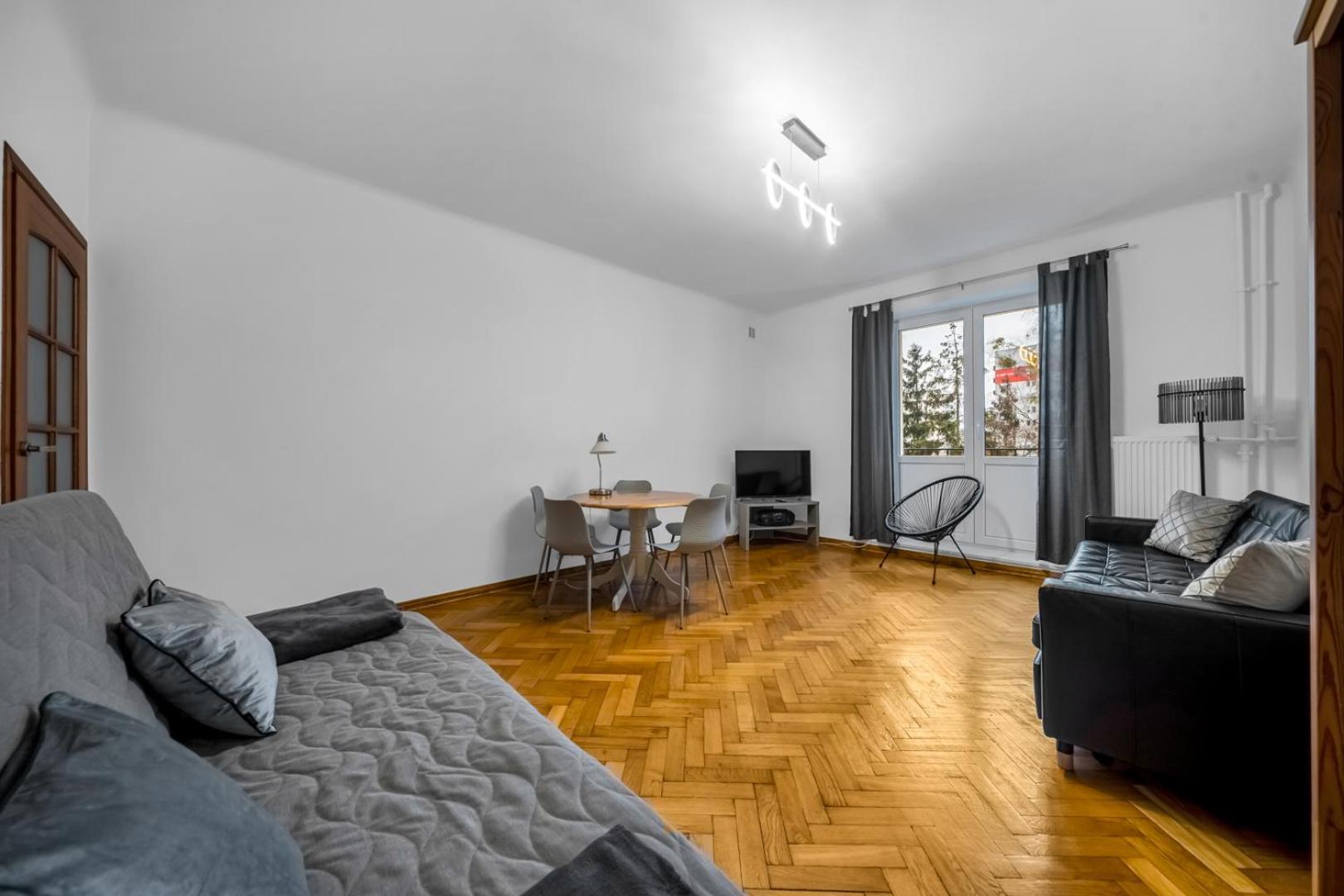 Mokotow - 56m2, Metro Nearby - By Rentujemy Apartment