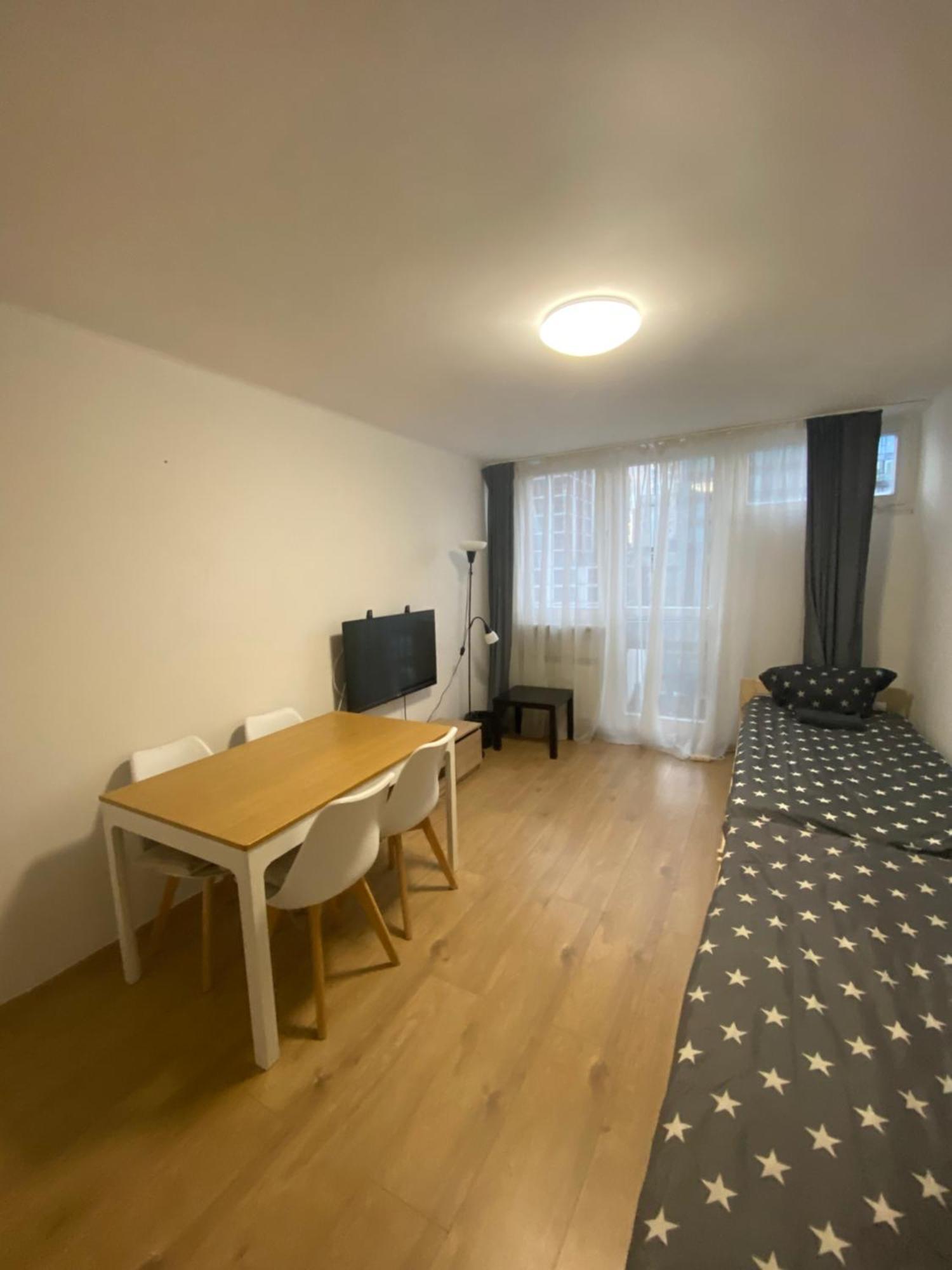 Hospedagem domiciliar In - G39 Varsóvia
