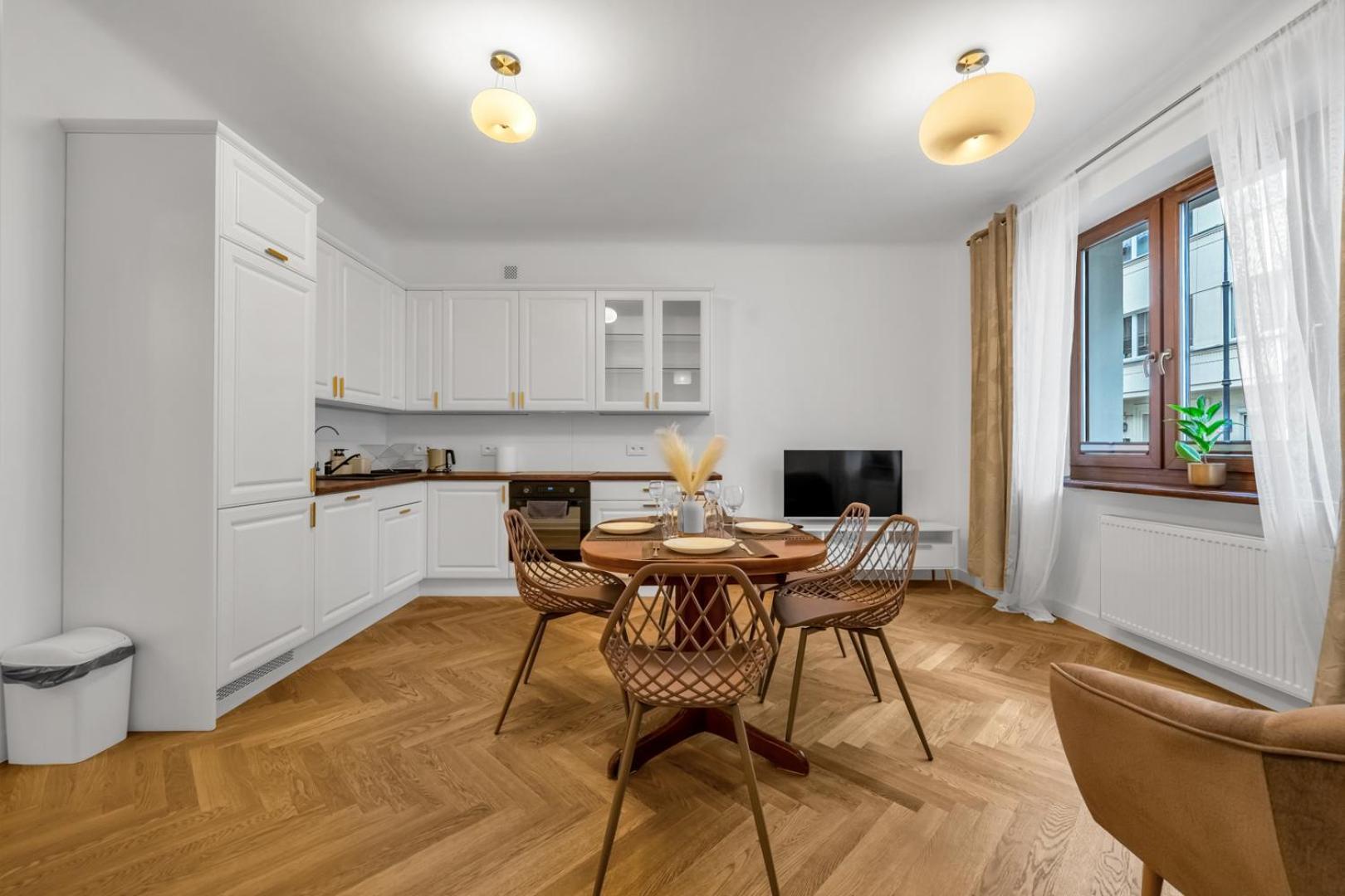 Apartment Downtown - 82m2, Location - By Rentujemy *