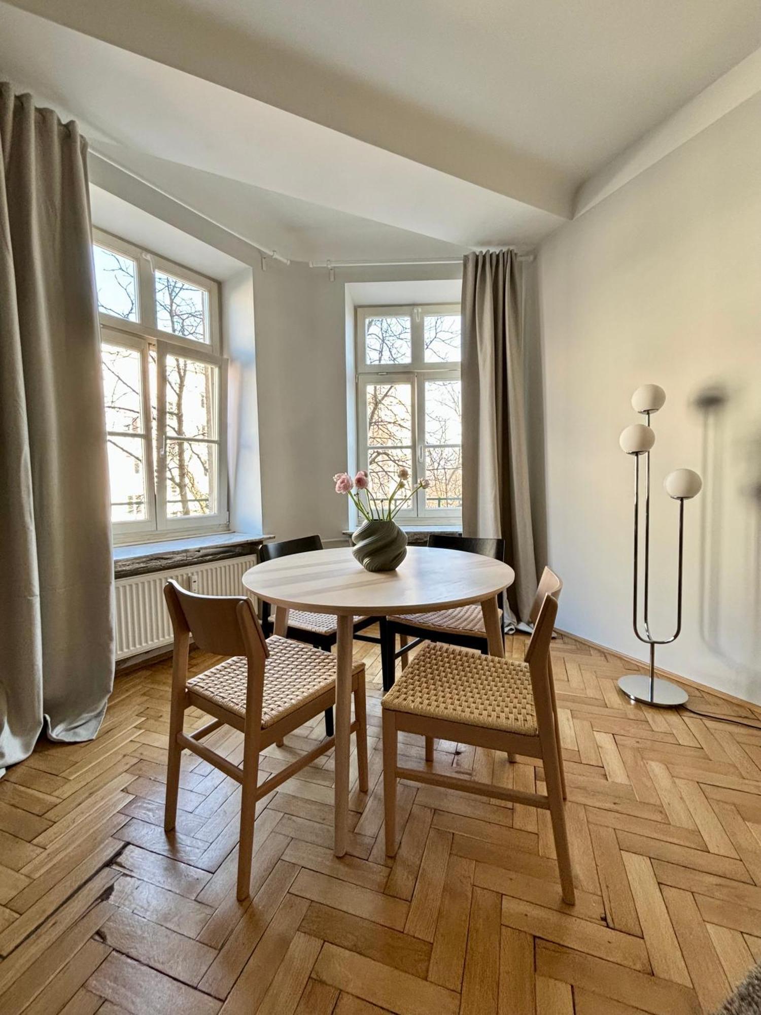 Apartment Chocimska 35 - Skwer Tarasa Szewczenki - Stary Mokotow Warsaw