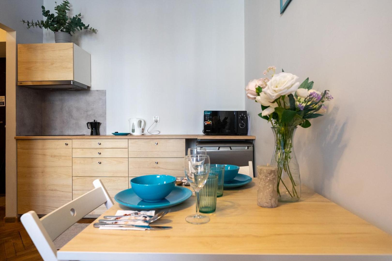 Căn hộ Downtown - Location, Metro&trams Nearby - By Rentujemy Warsaw