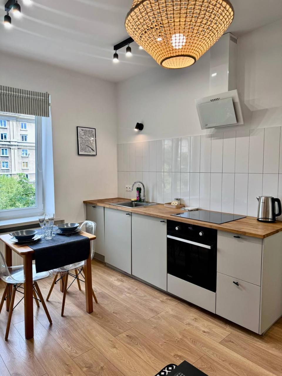 Comfort 2-room - By Hik