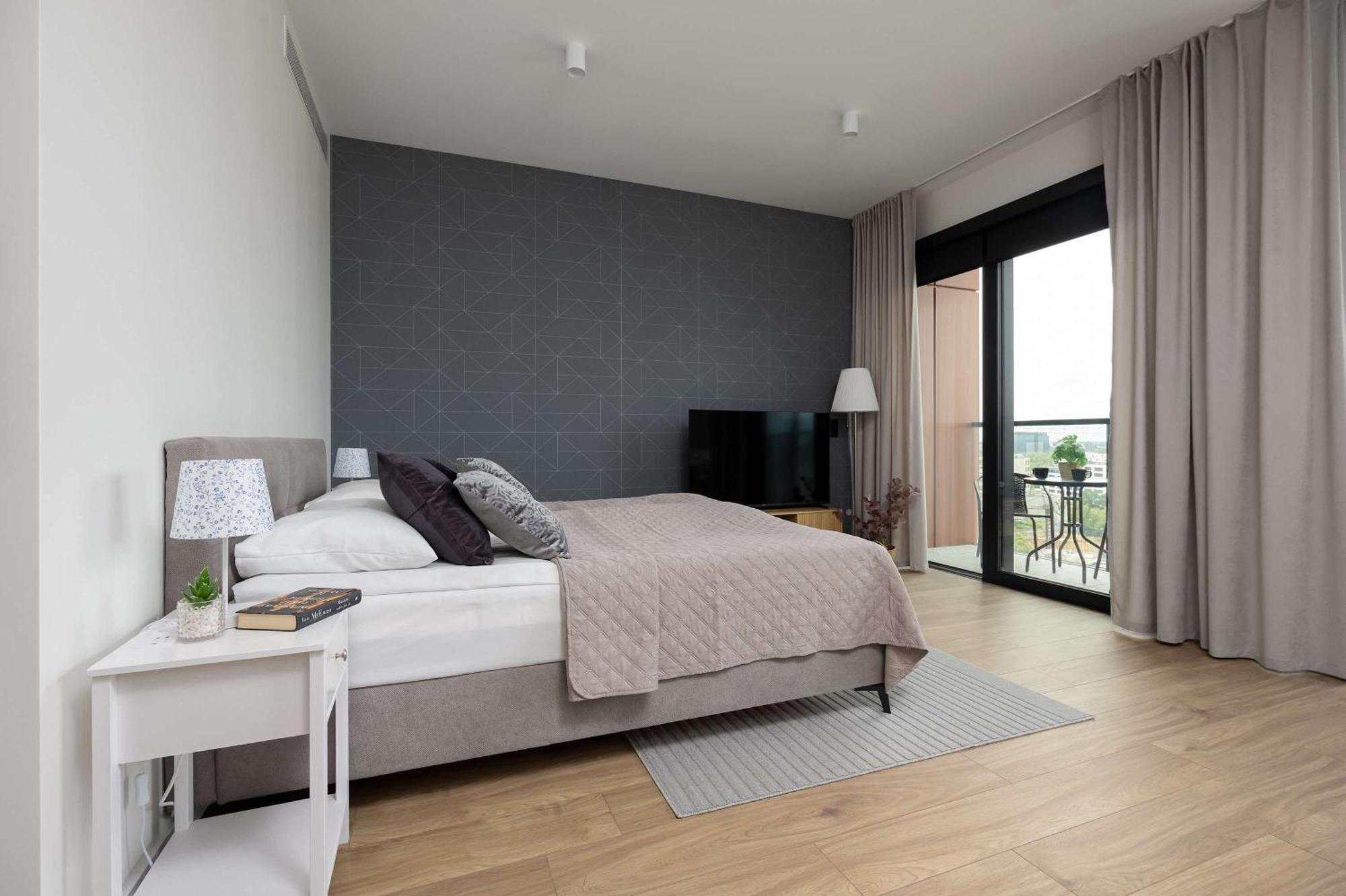 Deluxe Towarowa Towers With Parking & Ac By Renters Prestige *