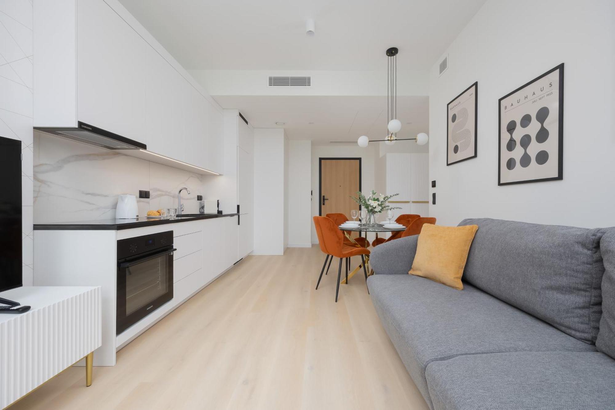 Deluxe Towarowa Towers With Parking & Ac By Renters Prestige Apartament Warszawa