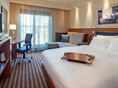 Hampton By Hilton Airport Hotel
