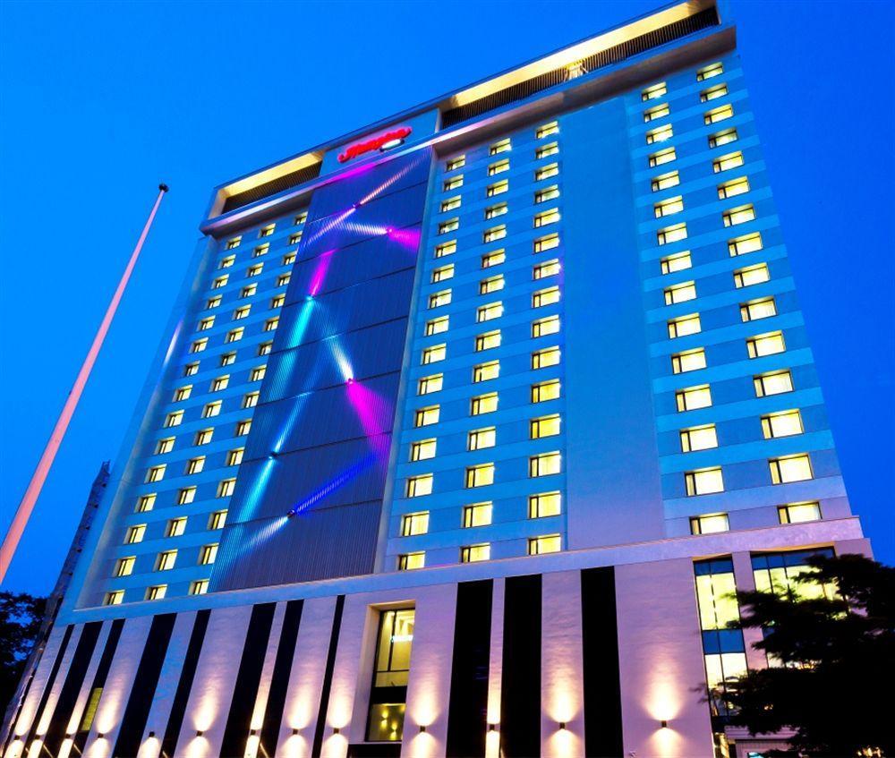 Hampton By Hilton Centre Hotel 3*