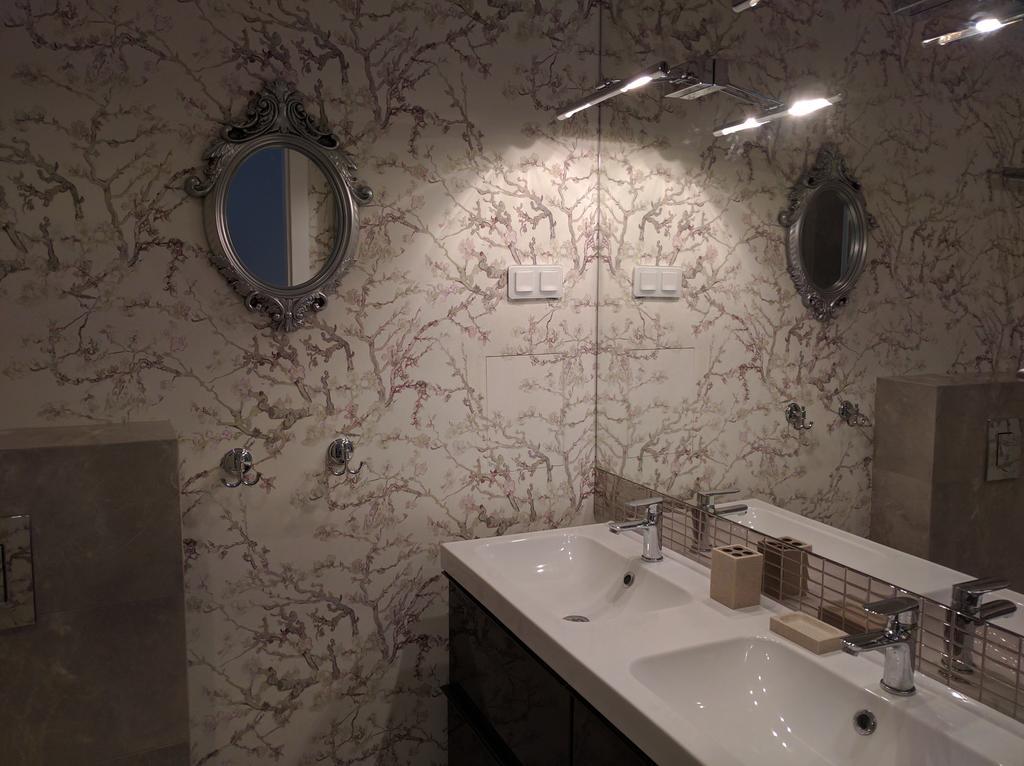 Vangogh By Mythings Apartment *