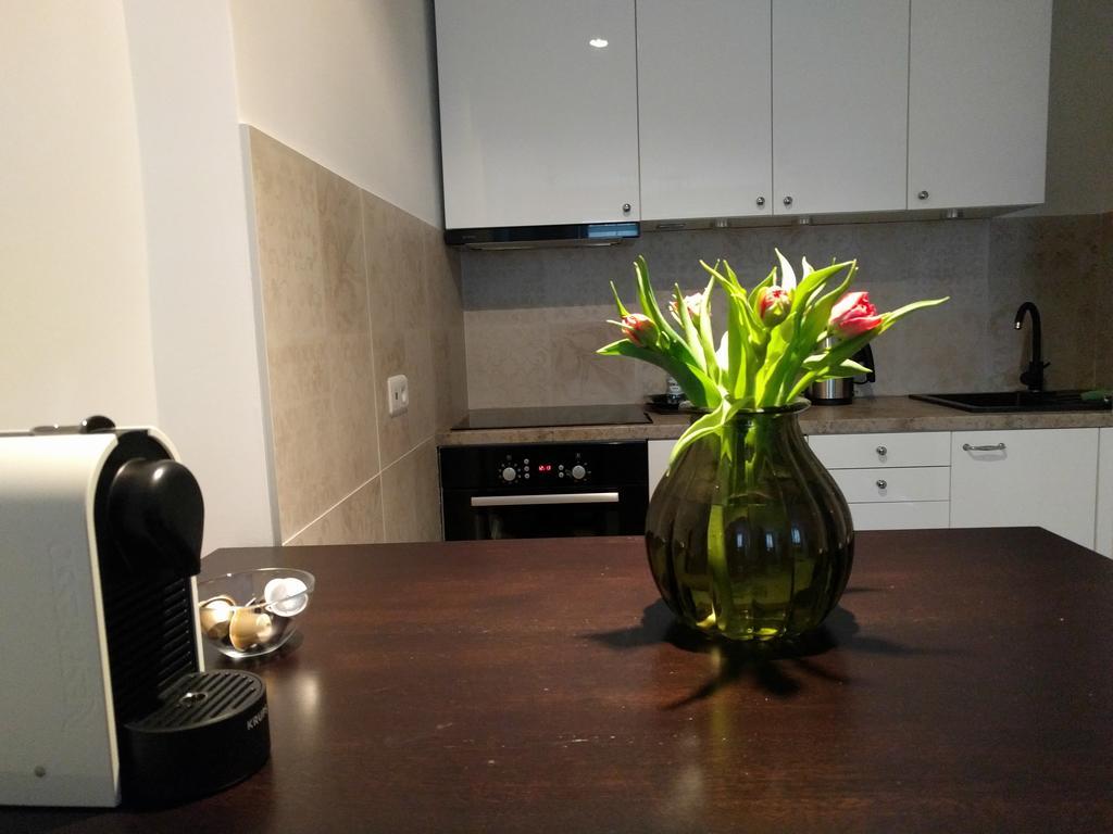 Apartment Vangogh By Mythings *