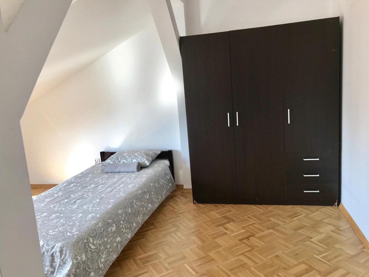 Guest house Aleja Wilanowska *