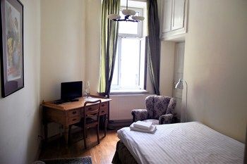 4th Floor Frühstückspension 3*
