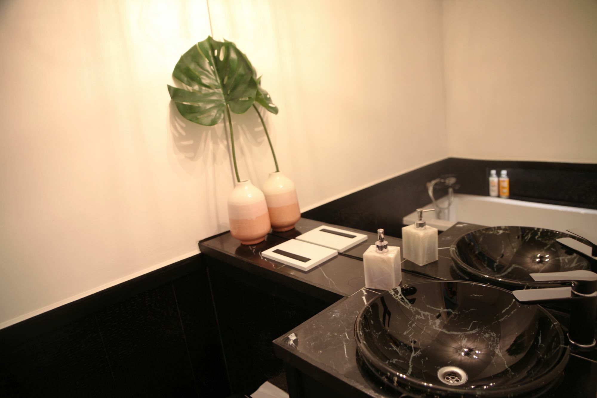 4th Floor 3*