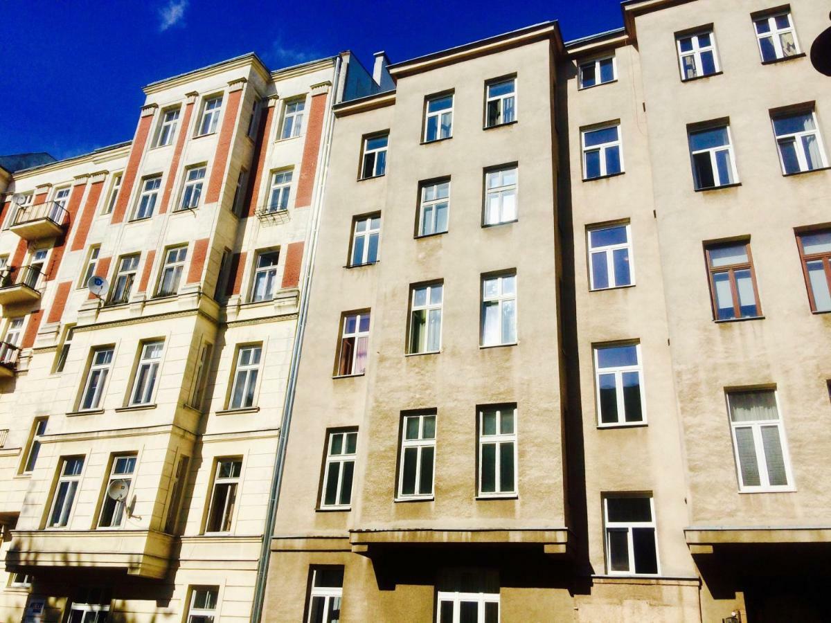 4th Floor 3* Warschau
