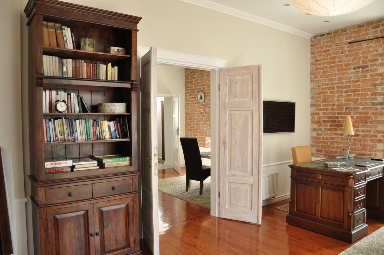 Be Well 3-rooms With Parking And Garden Warsaw