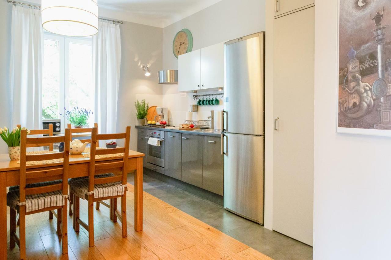Apartment Mariensztat - From Warsaw